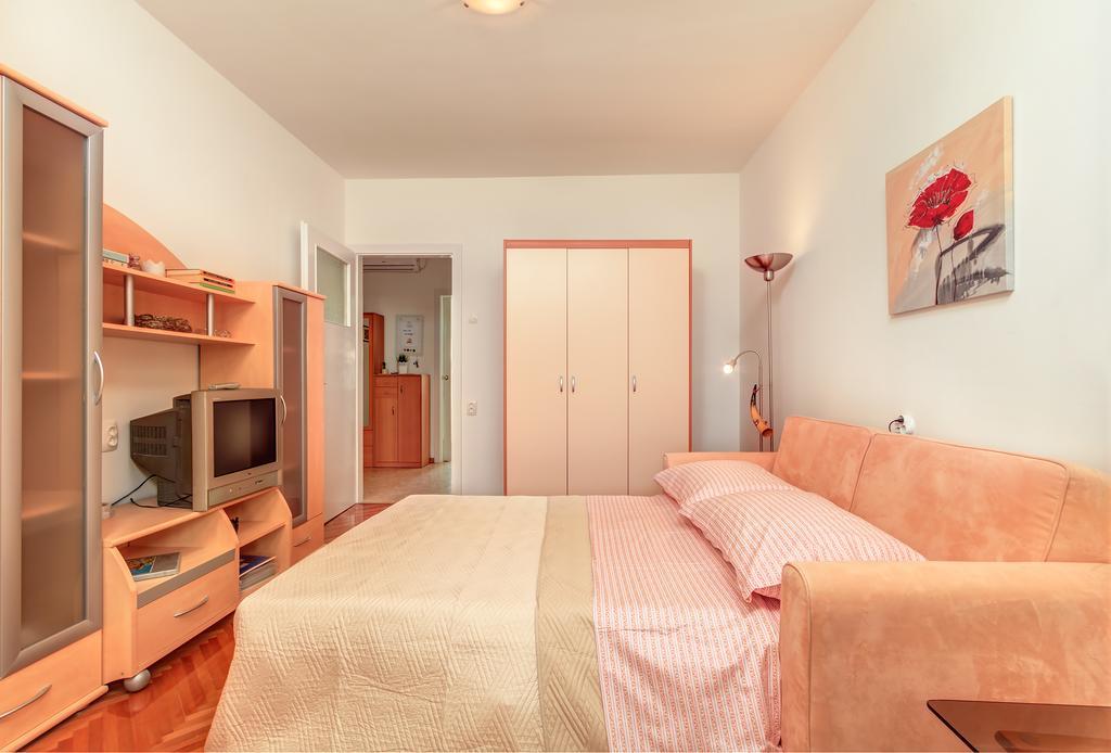 Apartment Barbaresko Split Exterior foto